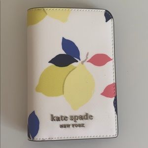 NWT! Kate Spade saffiano passport closure